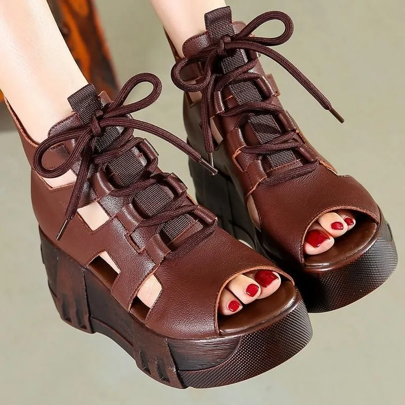 GT228 Women's Casual Shoes: Flat Sandals and Brown Boots