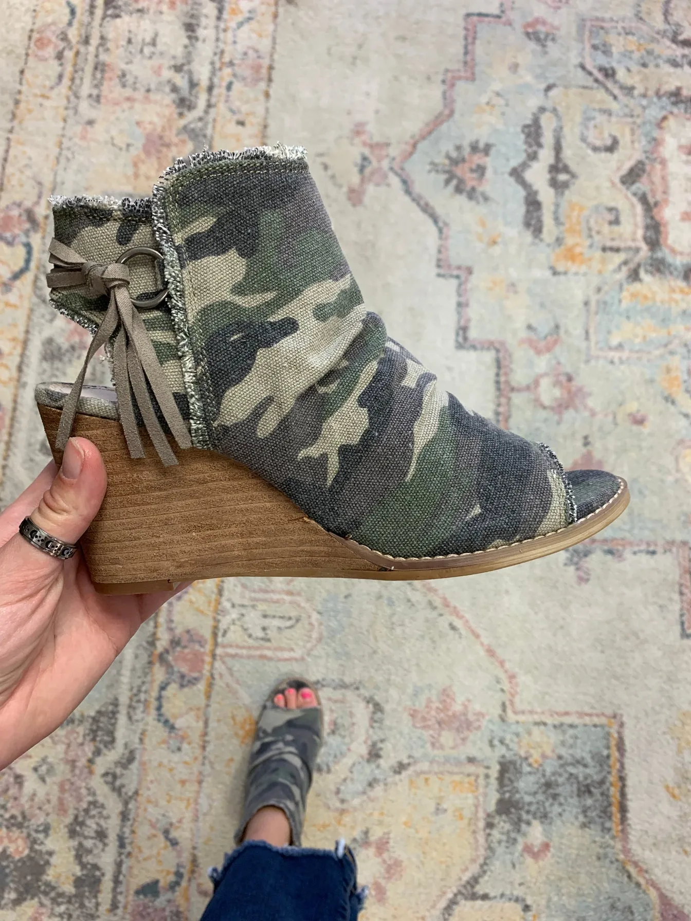 Keely Shoe - Camo