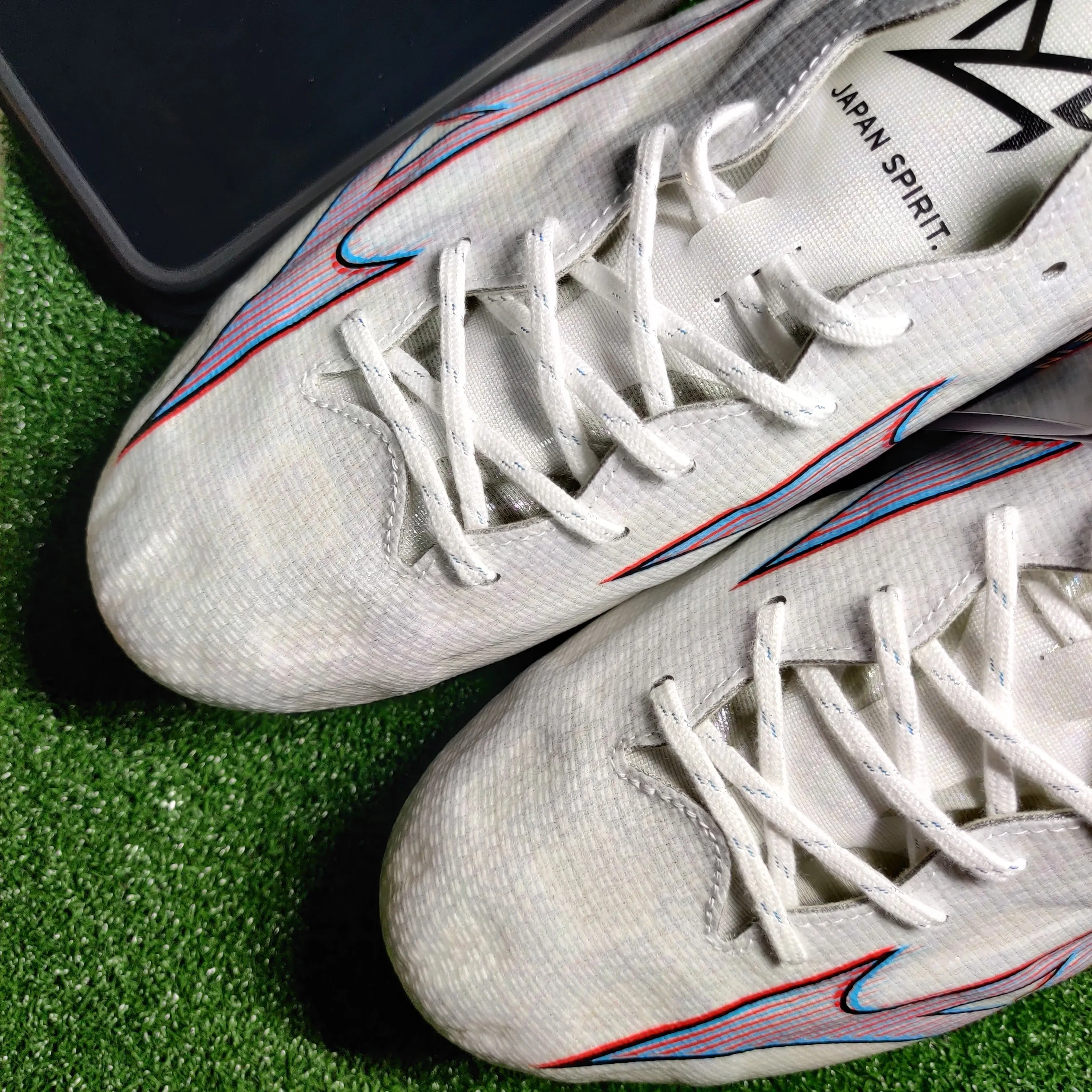 Mizuno Alpha Japan(White)