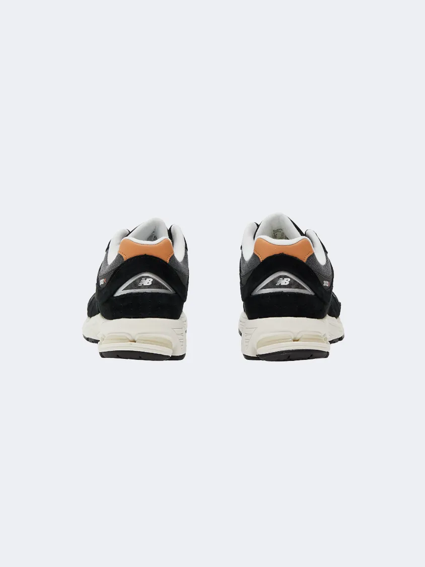 New Balance 2002 Unisex Lifestyle Shoes Black/Grey