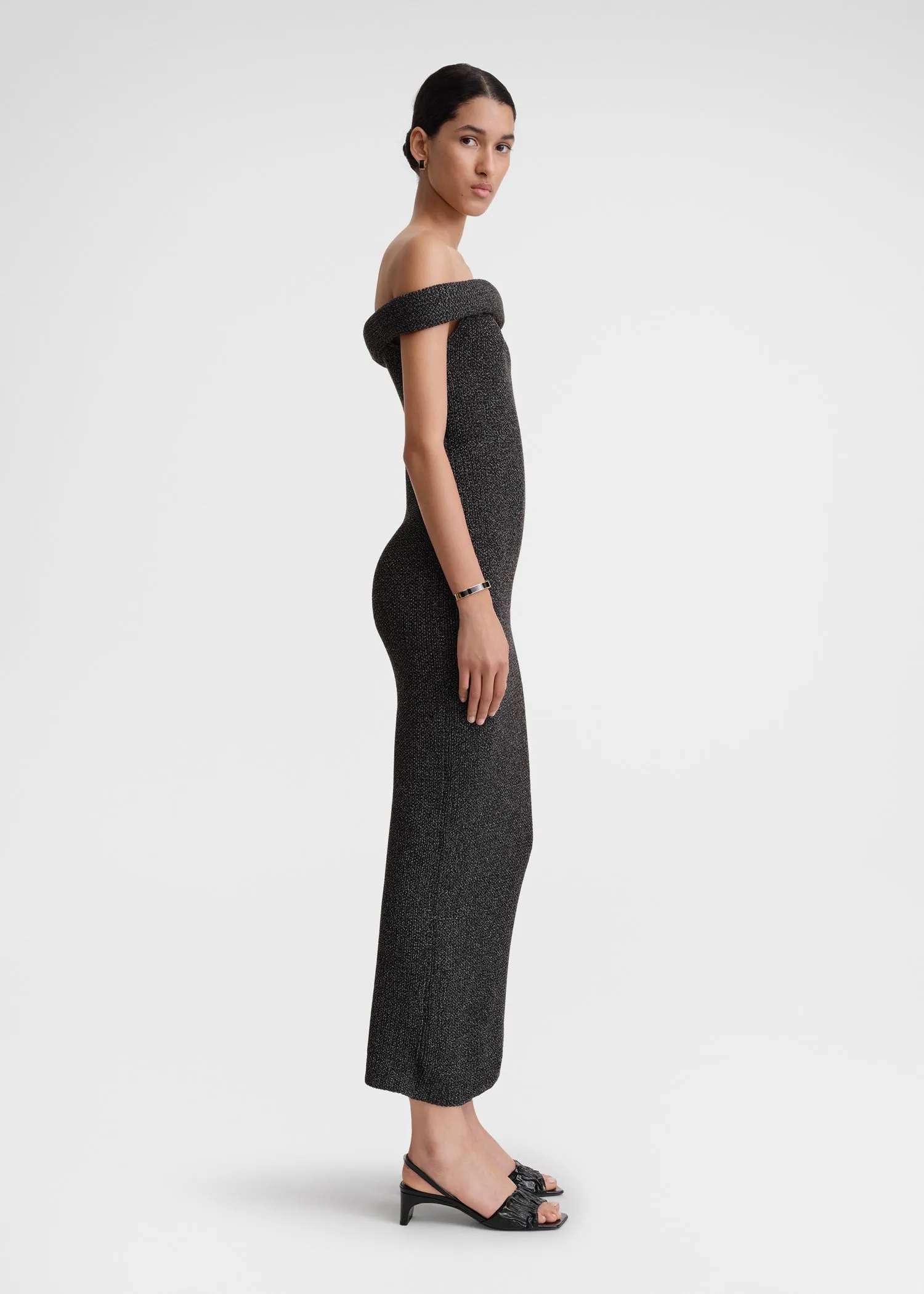 Off-shoulder roll knit dress black