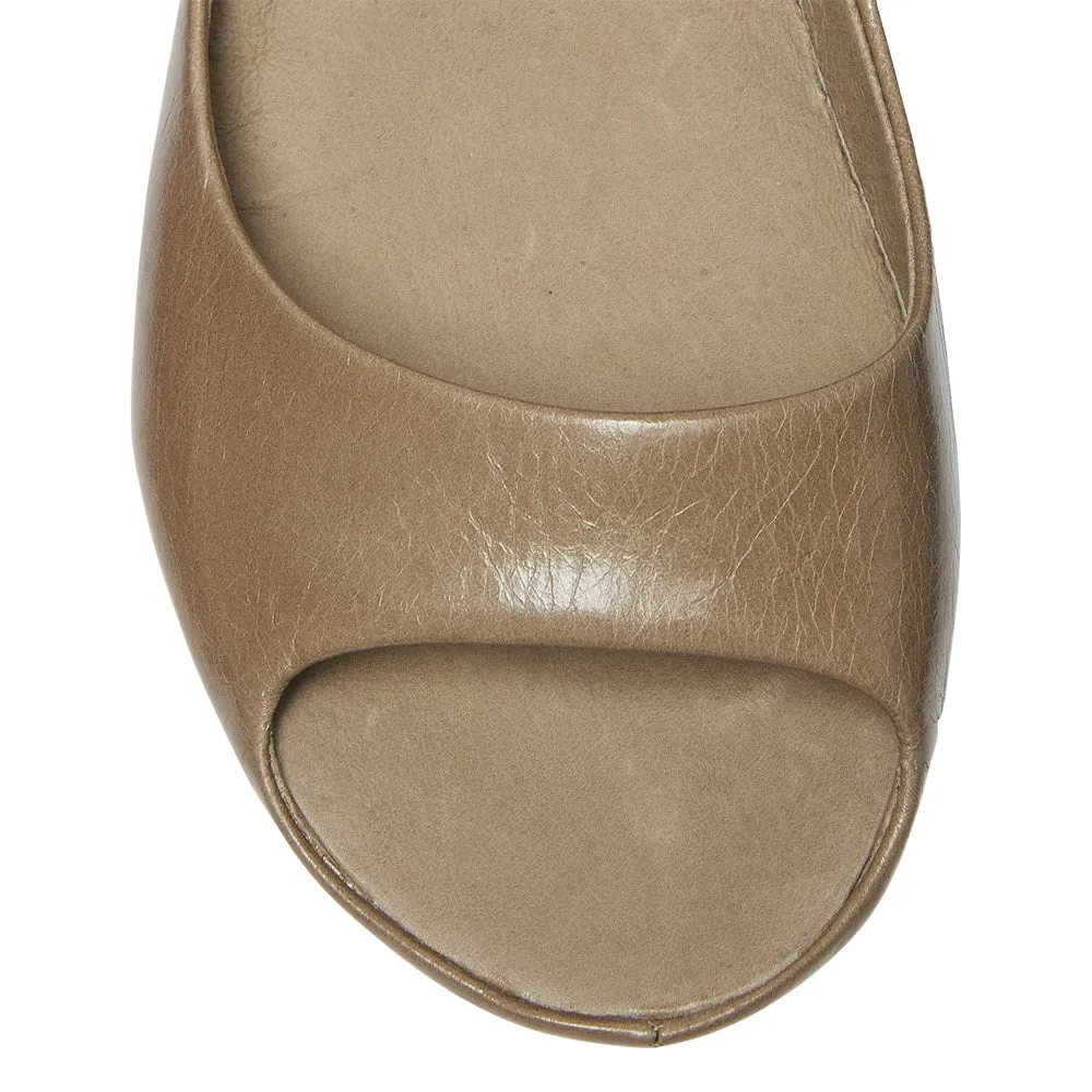 Pippa Wedge in Taupe Leather
