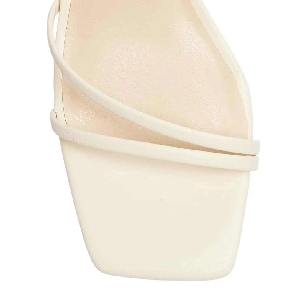 Shay Heel in Bone Smooth