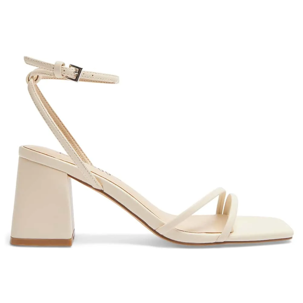 Shay Heel in Bone Smooth