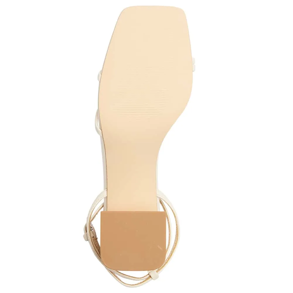 Shay Heel in Bone Smooth