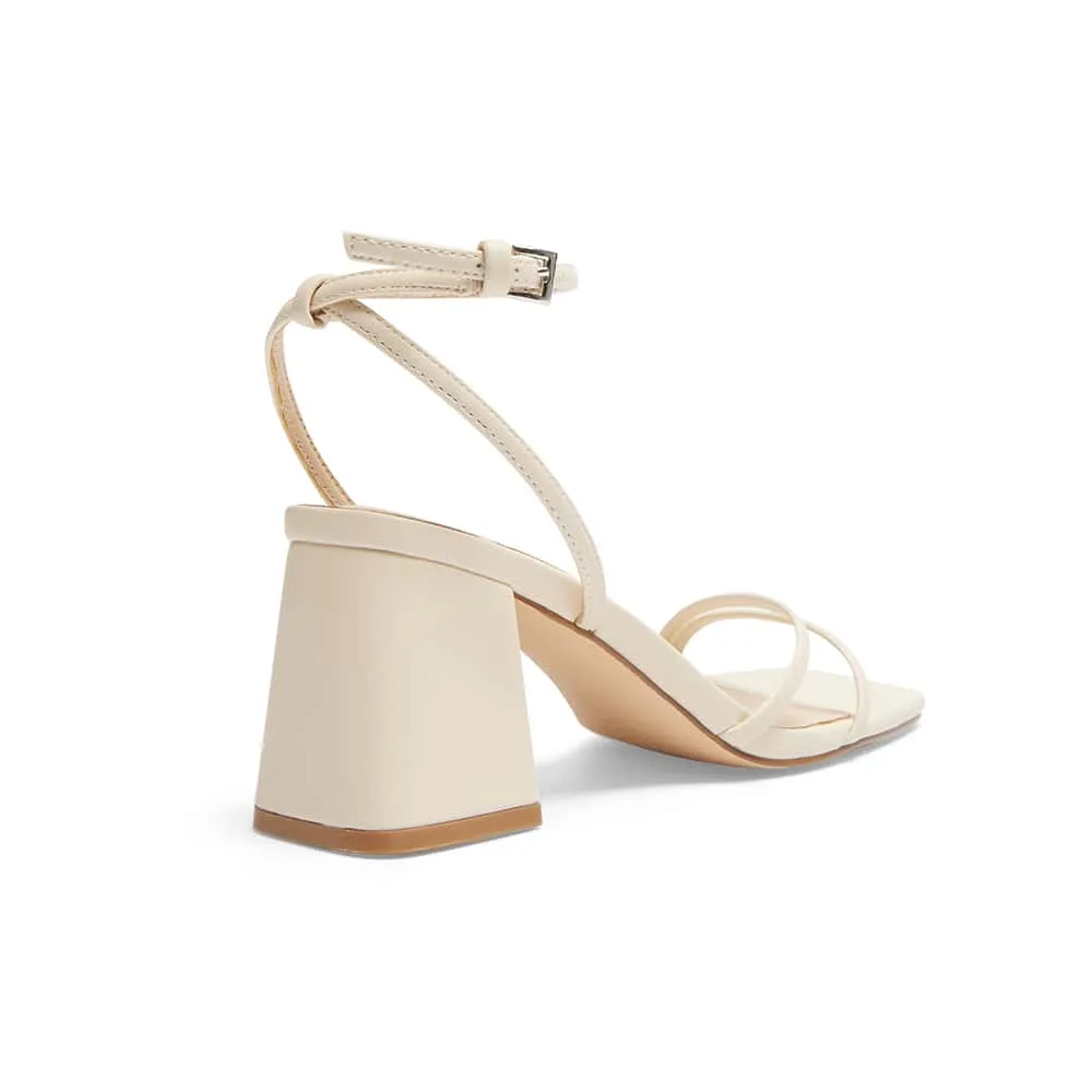 Shay Heel in Bone Smooth