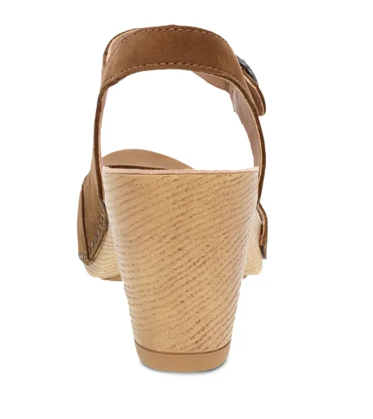 Women's Dansko Taytum 3114371400 Color:  Tan Milled Nubuck Sandal