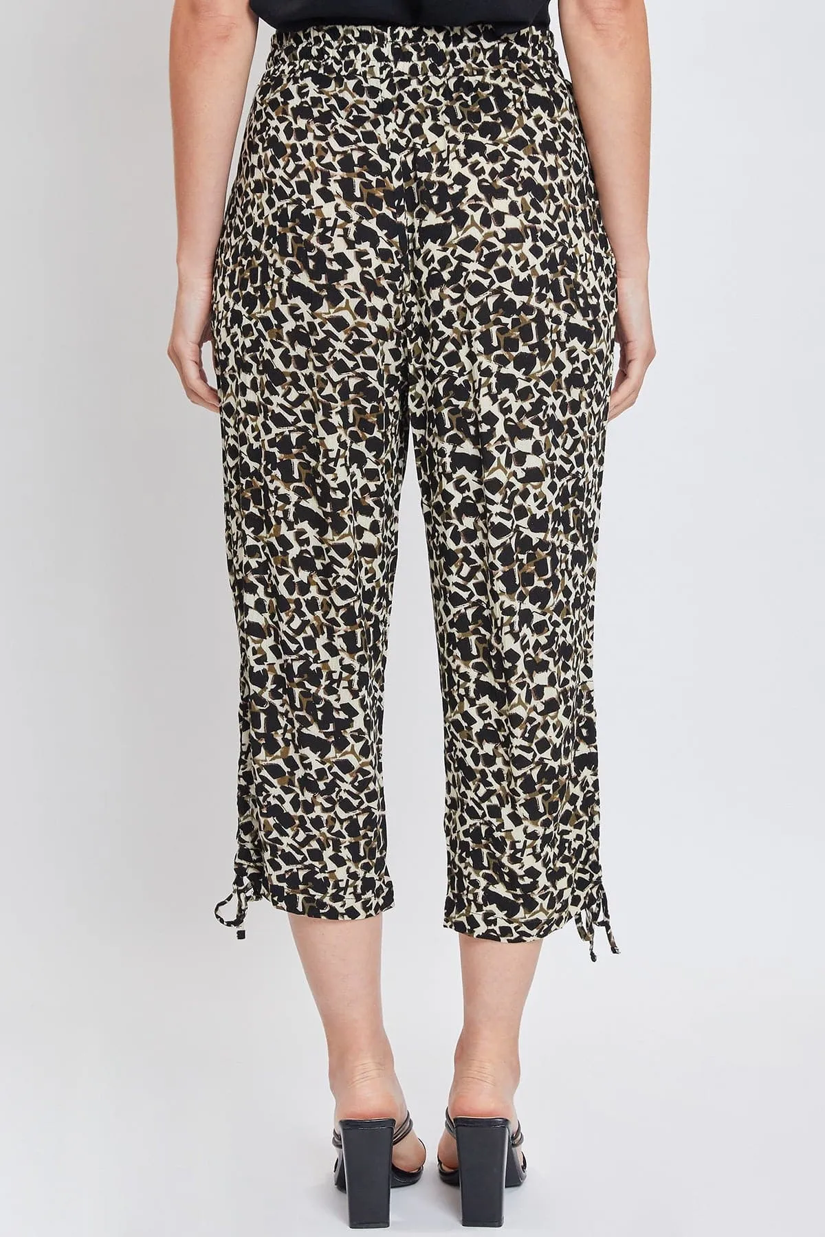 Women's Lifestyle High Rise Cropped Capri With Ruched Hem